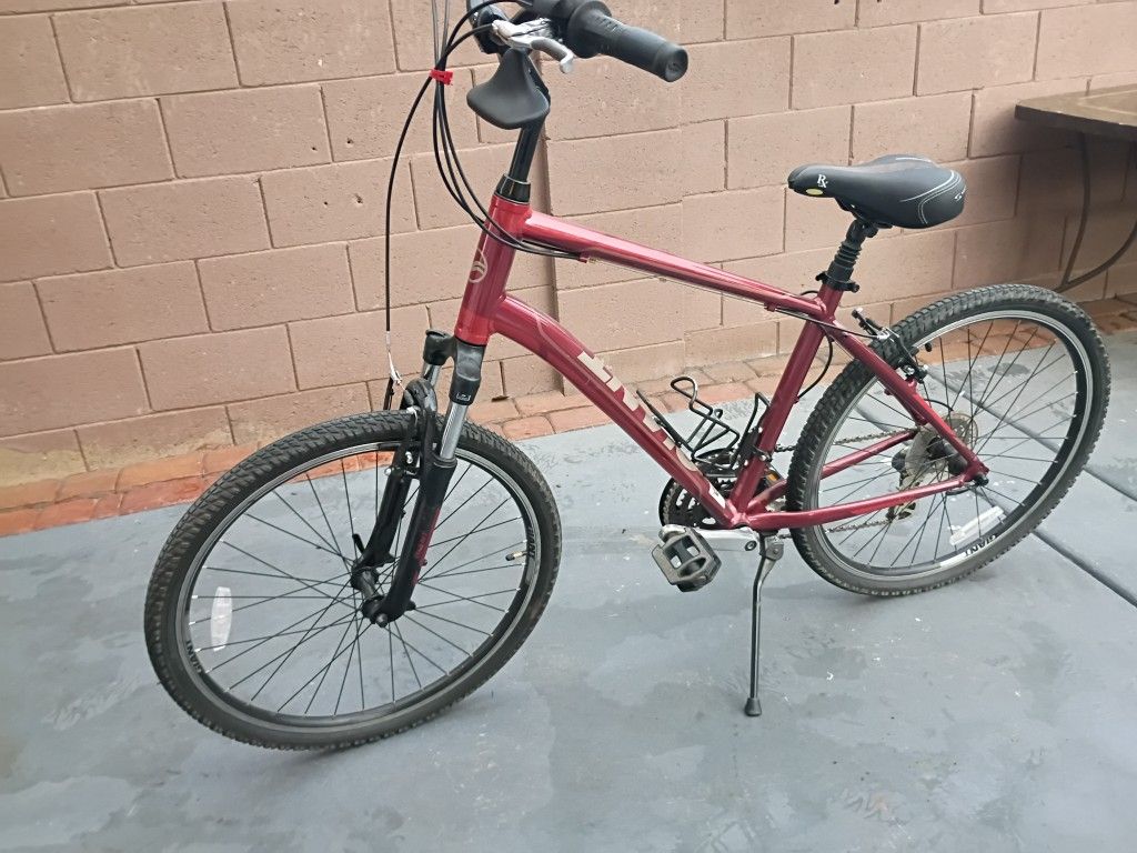 26 Giant Mountain Bike