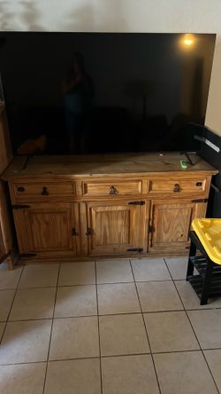 Tv stand