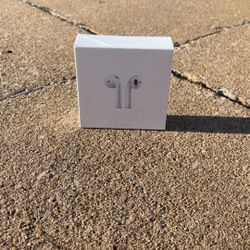 Brand New Only Wear Them Once But I Don’t Like Ear Buds So Just Trying To Sell Then 