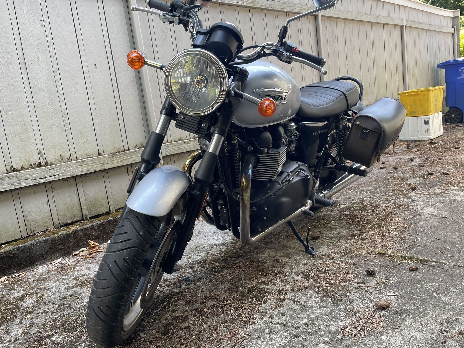 2015 Triumph Bonneville Motorcycle 