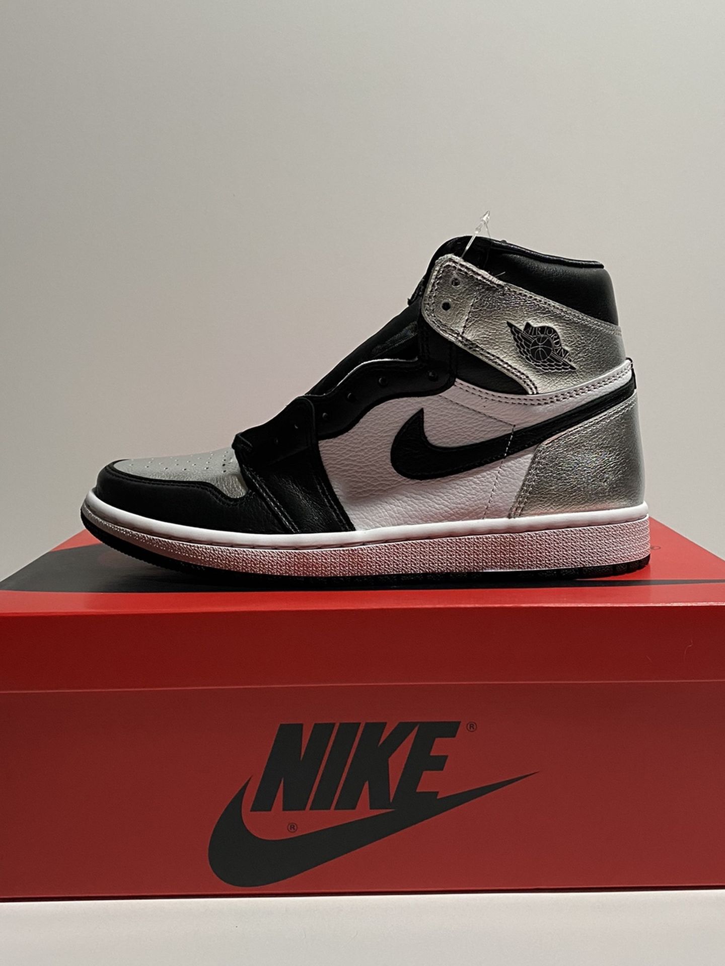 Jordan 1 “silver Toe”