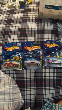 Lot of 3 Hotwheels super treasures hunts