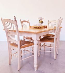 French Country Farmhouse Table & Chairs