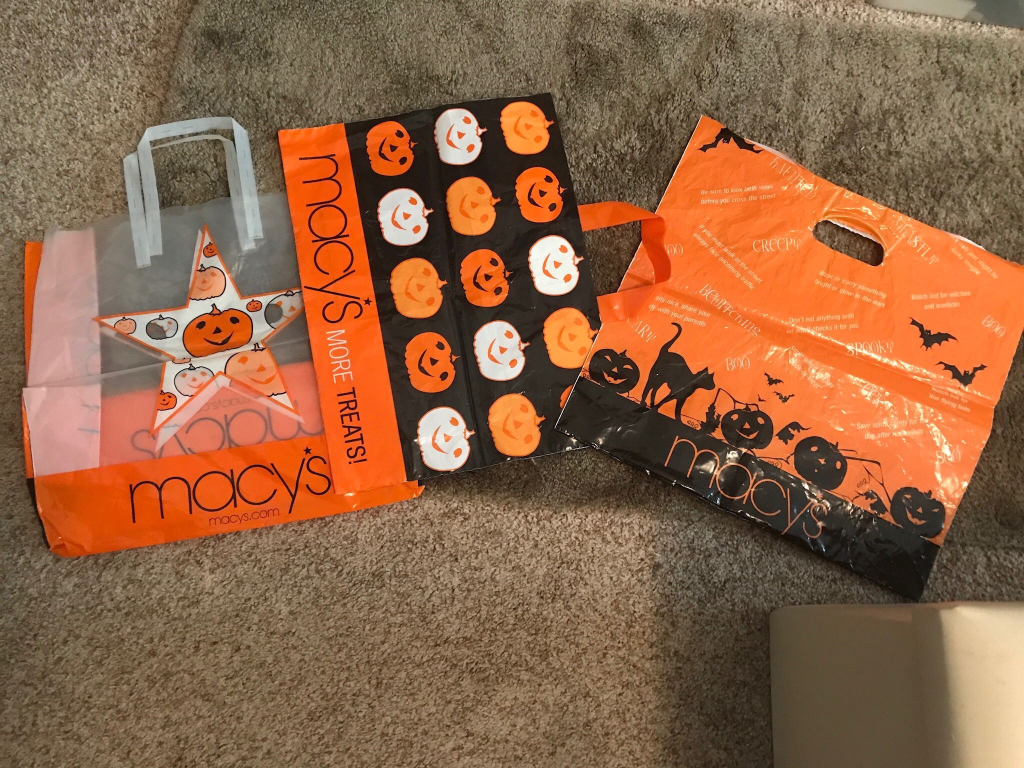 Closet Find ,Vintage Treat Plastic Bags Macy’s Rare  3