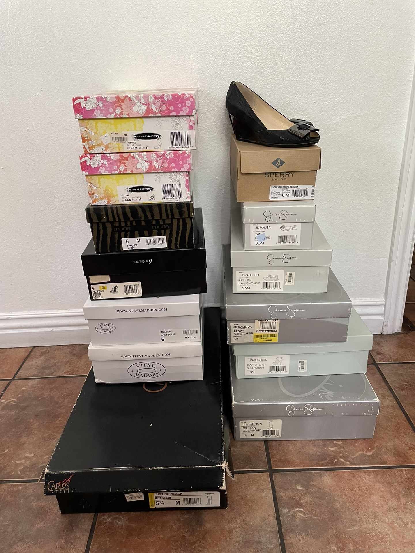 Women’s size 6 Shoe Bundle - 14 Pairs - EXCELLENT CONDITION