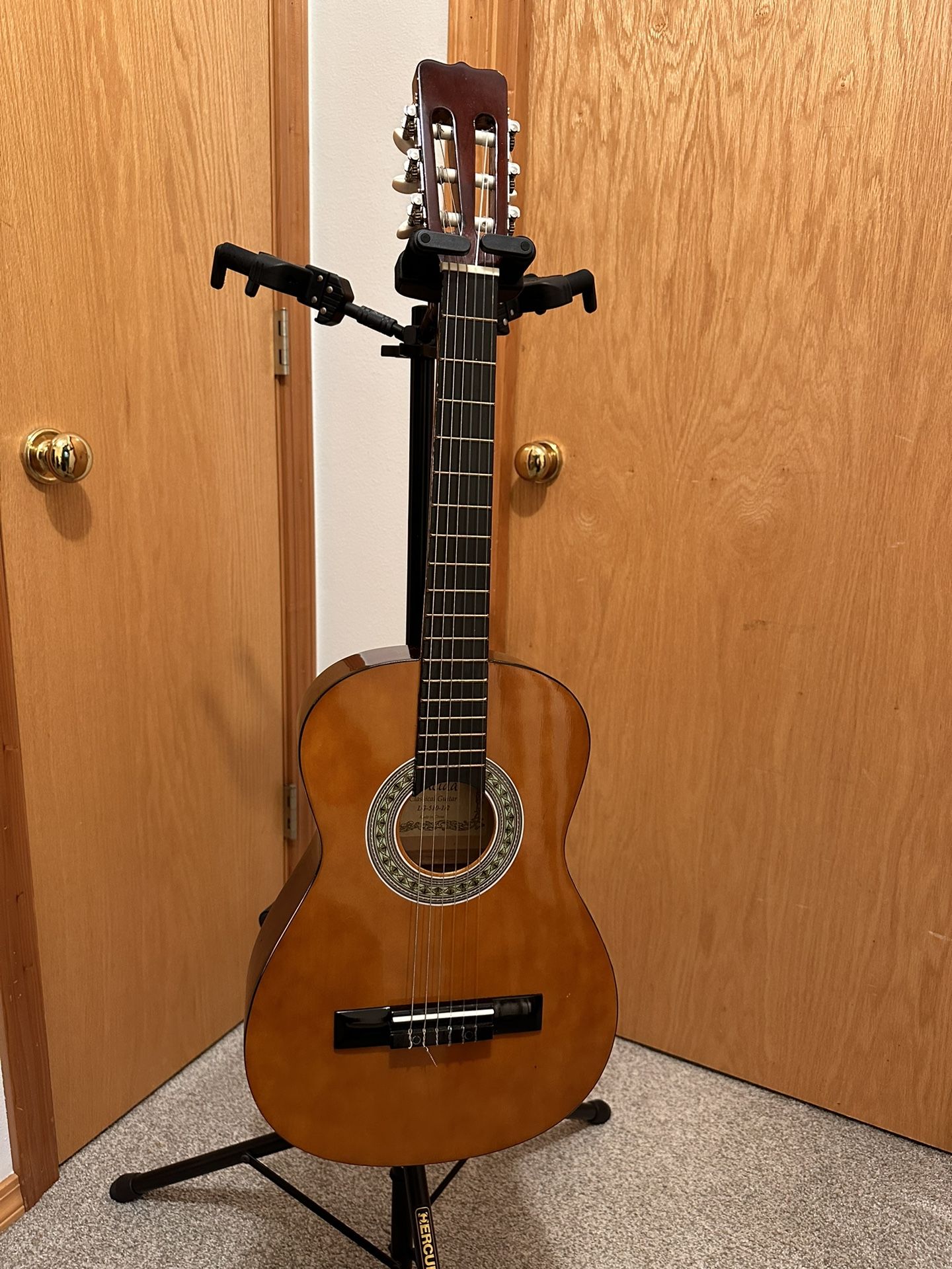 Nylon String 3/4  Size Guitar