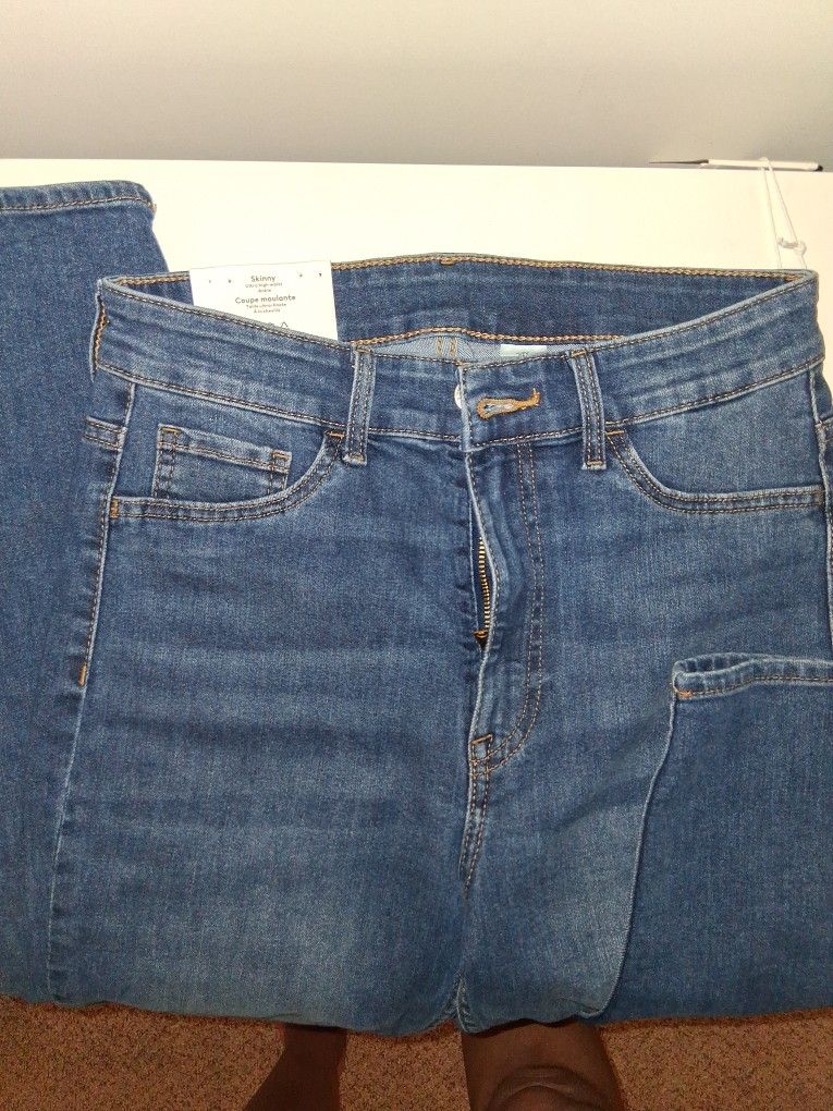 Skinny Jeans (H&M) - Small