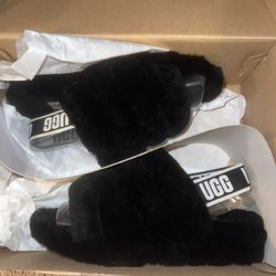 Ugg black yeah slide