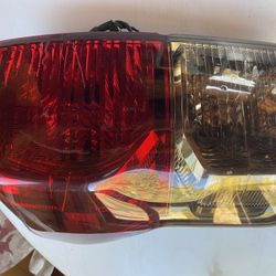 Toyota Tundra Tail Light 
