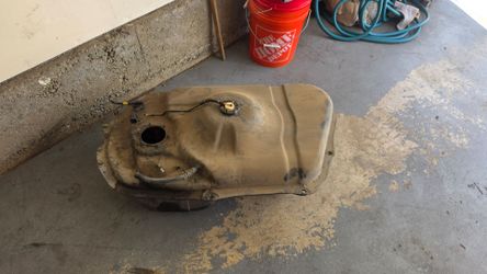 3000GT gas tank (professionally cleaned or as is)