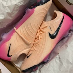 Nike phantom elite, size 10.5