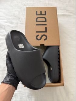 Adidas Yeezy slides Onyx