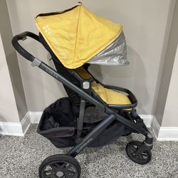 Uppababy Stroller + 3 Seats + Accessories!