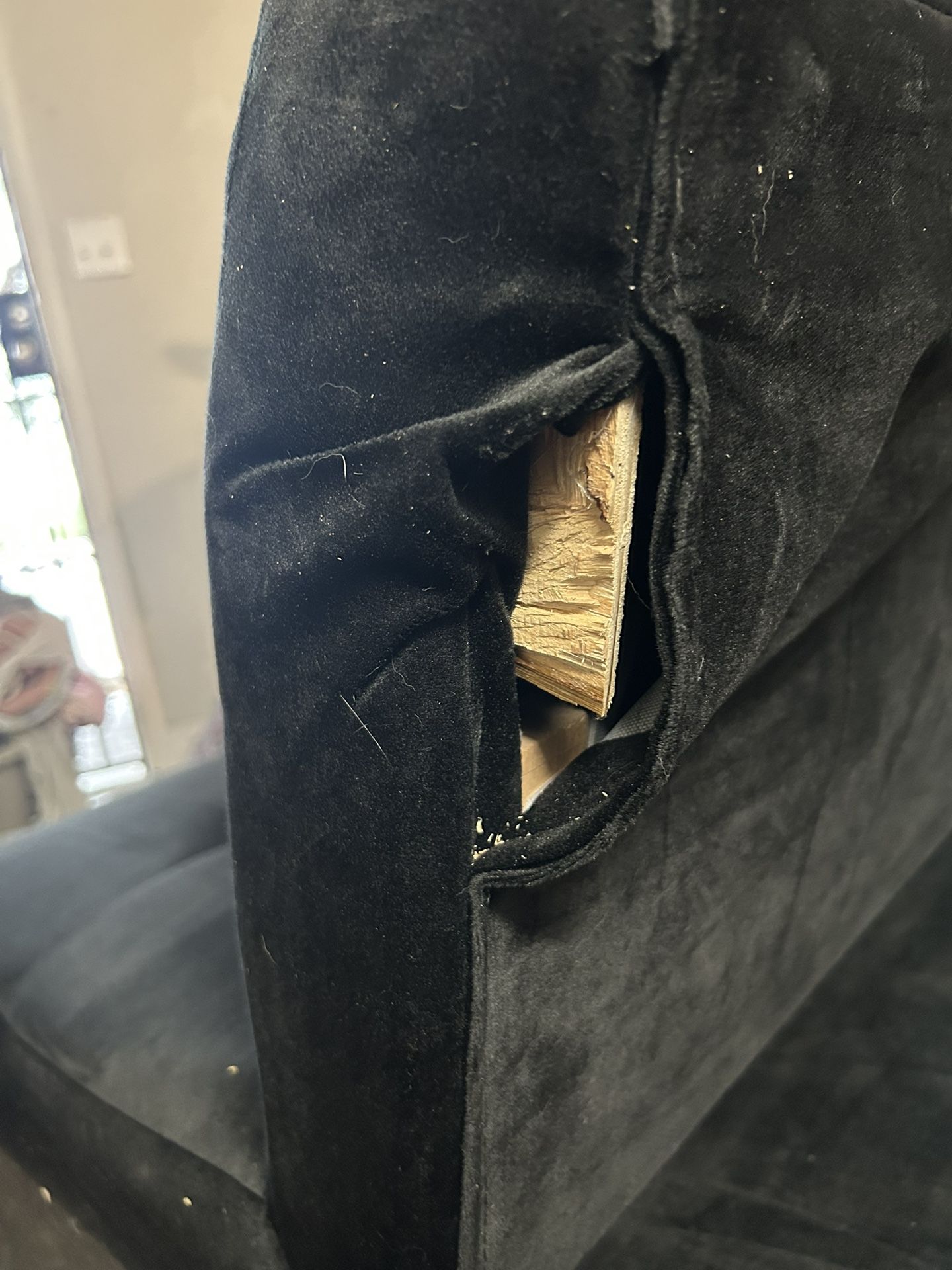 Couch That Turn Into A Bed 