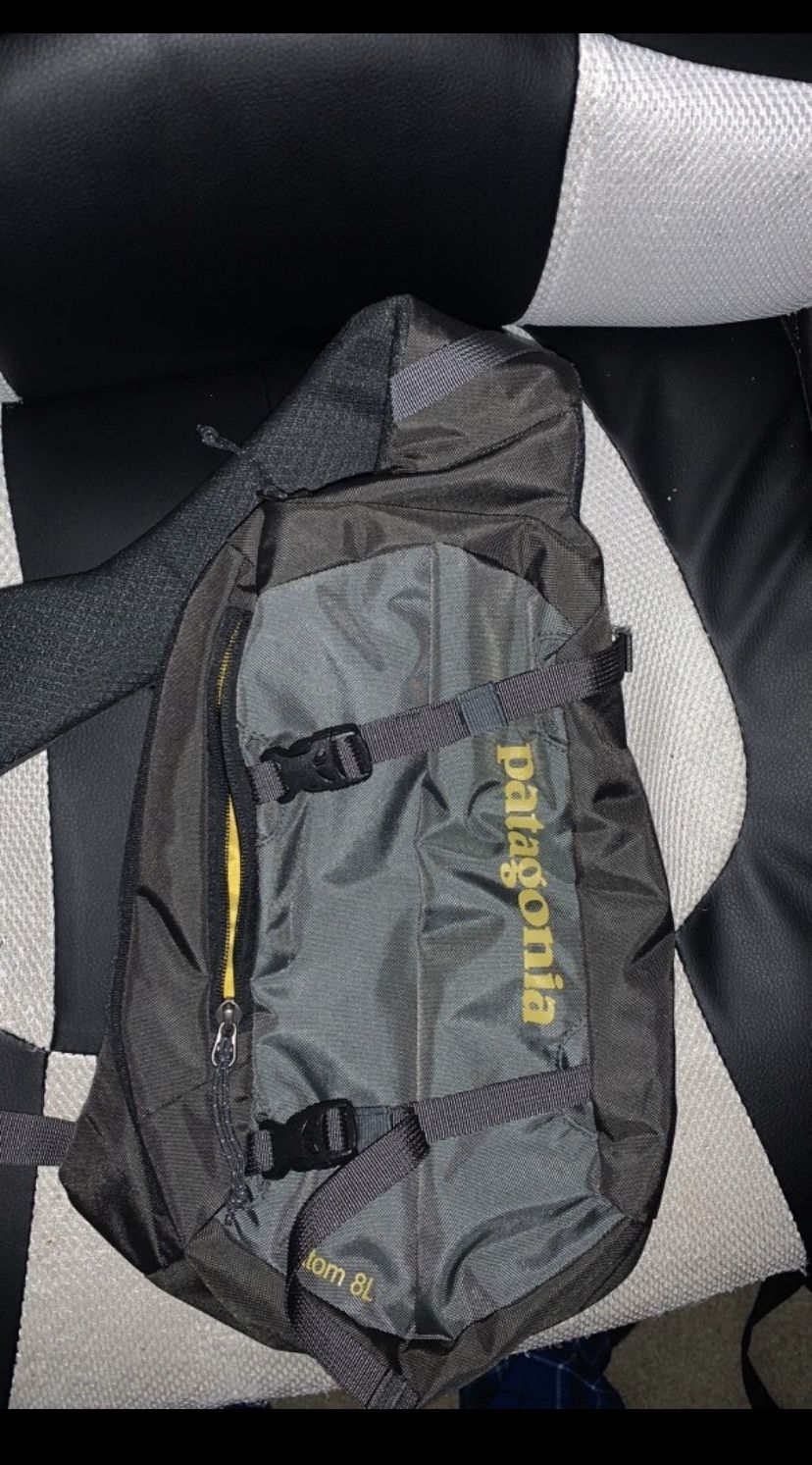 Patagonia shoulder bag