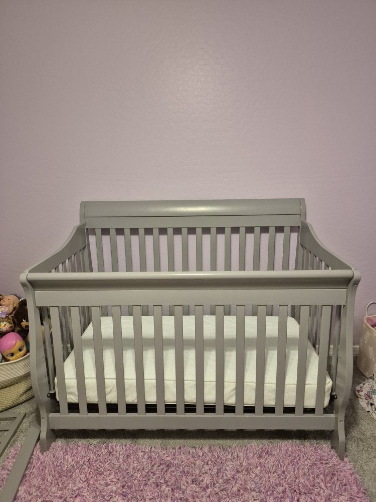 4 In 1 Crib