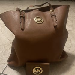 Mk Purse N Wallet