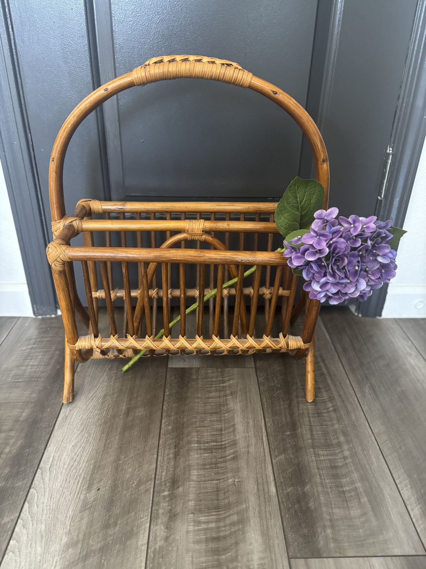 Vintage Pier 1 Wicker Rattan Magazine Holder Basket Rack