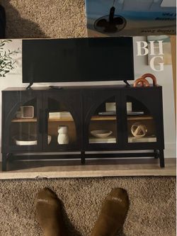 Tv stand