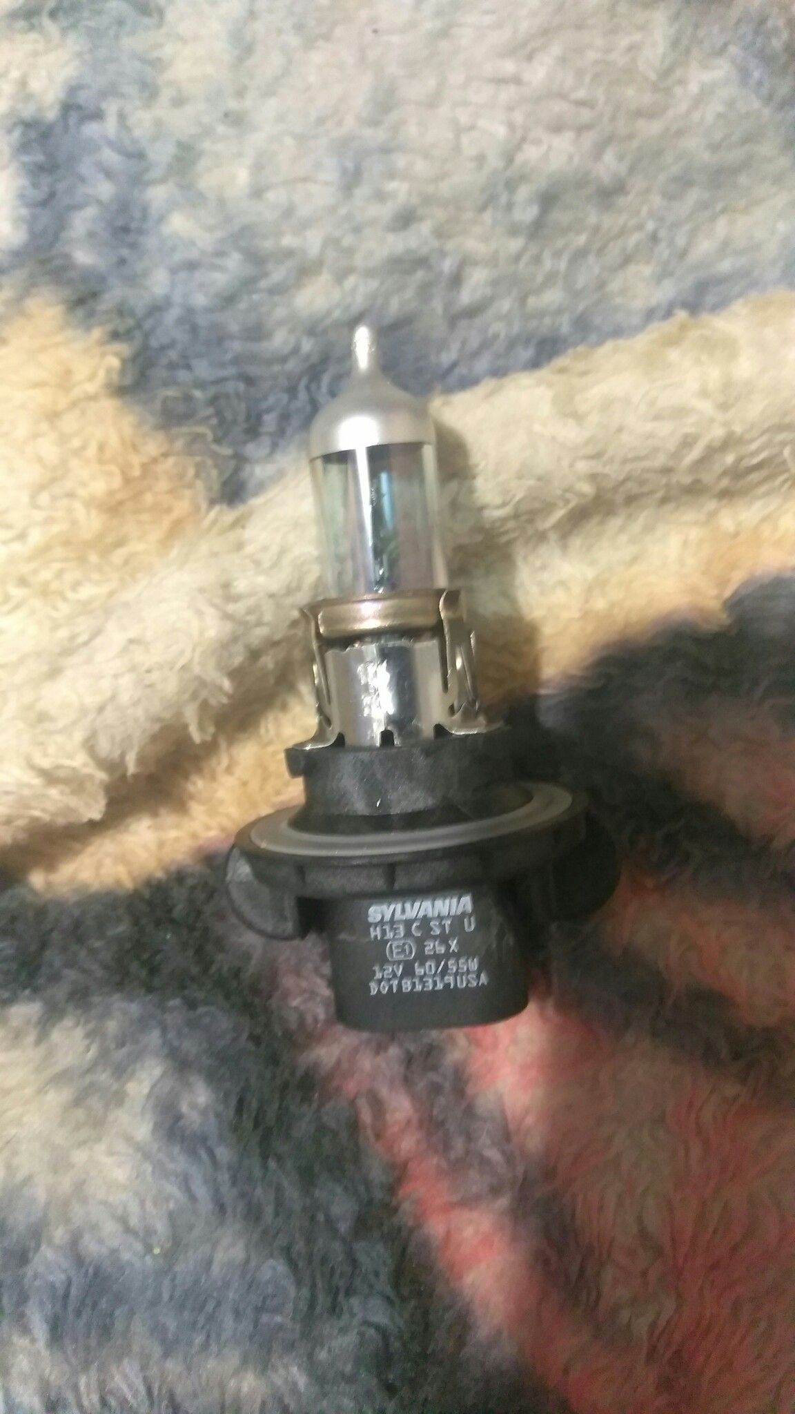 SUPER STAR SYLVANIA HI/LO BULBS