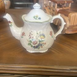 English tea pot
