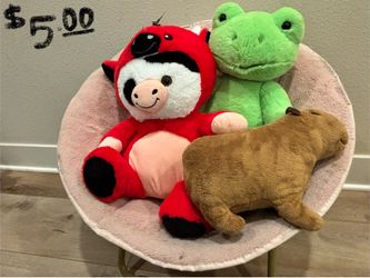 Cute lightly used stuffies