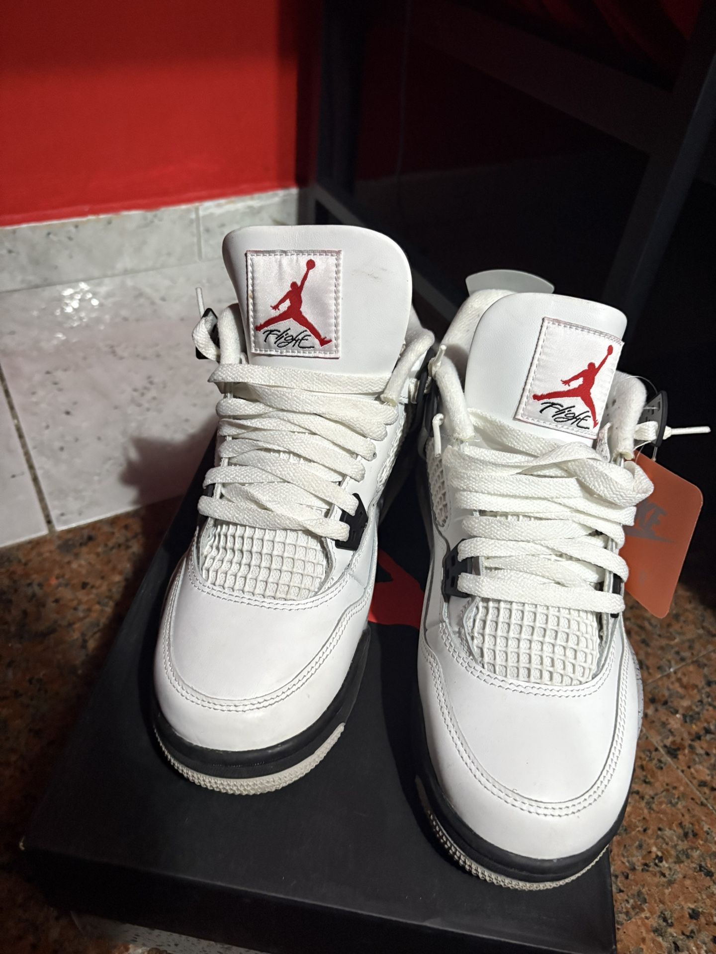 Jordan 4 Cement
