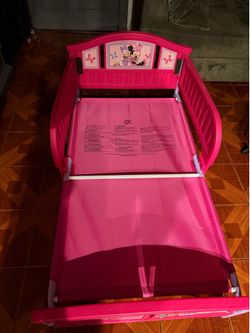 Minnie Mouse Toddler Bed