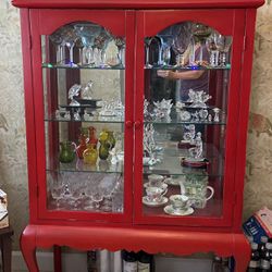 China Cabinet/bar/display Case