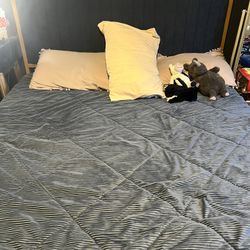 Navy Blue And Gold Queen Bed Frame