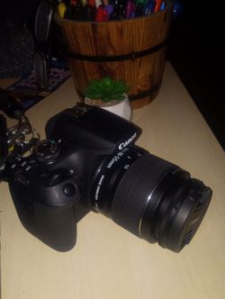 Canon rebel T7 digital 35 mm camera