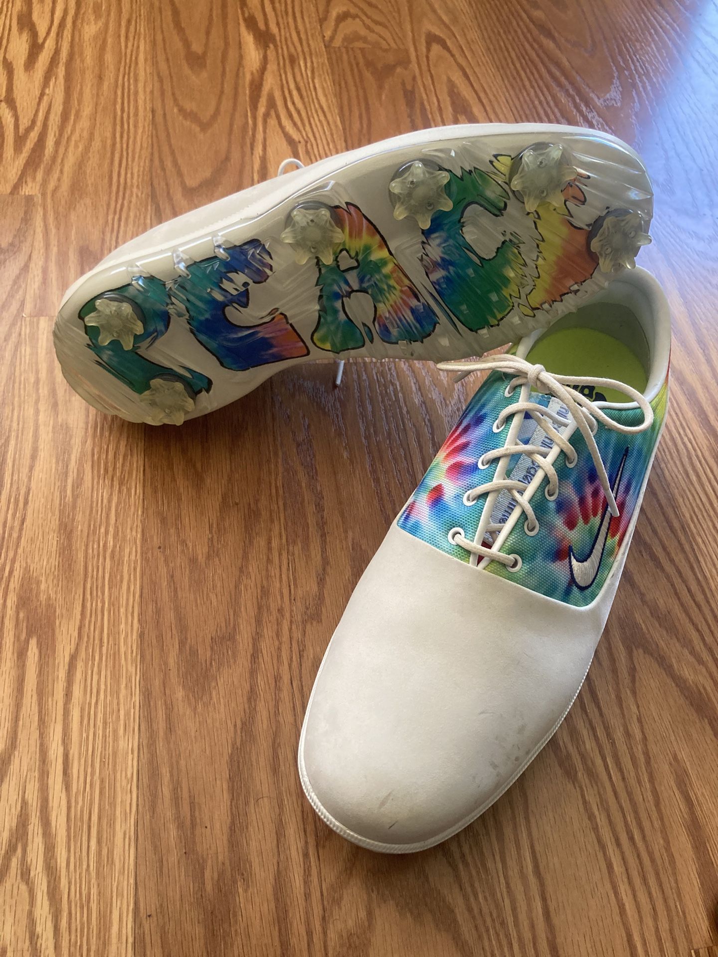 Nike Men's Air Zoom Victory Tour NRG Peace Love Golf
