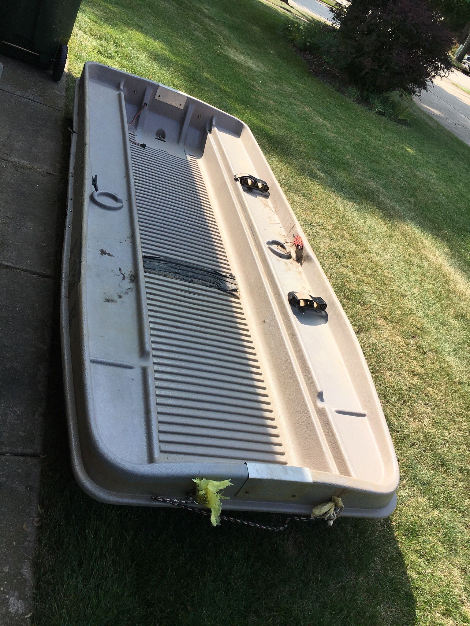 Fishing Boat 10ft Pond Prowler W/ 2 Seats