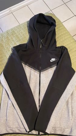 Nike tech