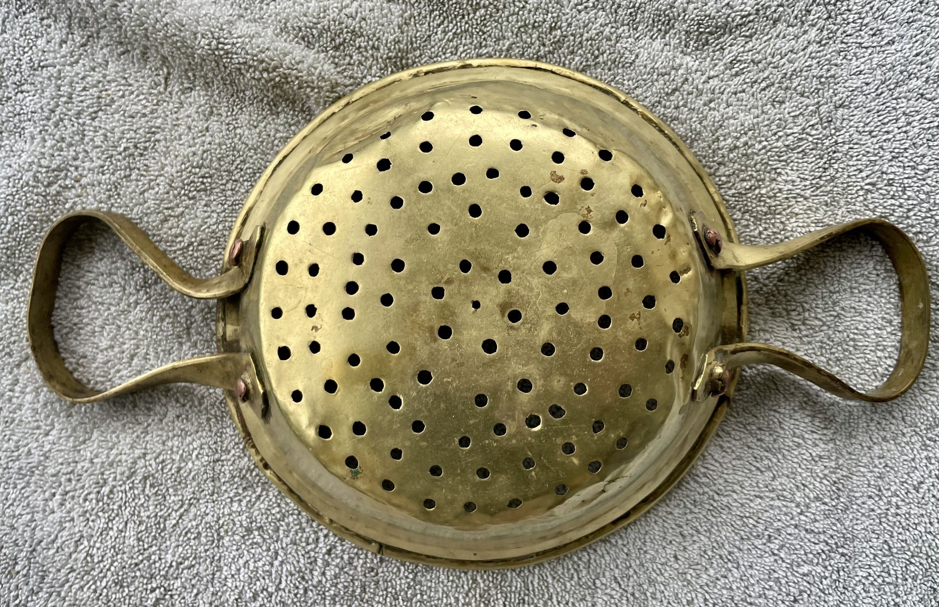 Antique Brass Strainer
