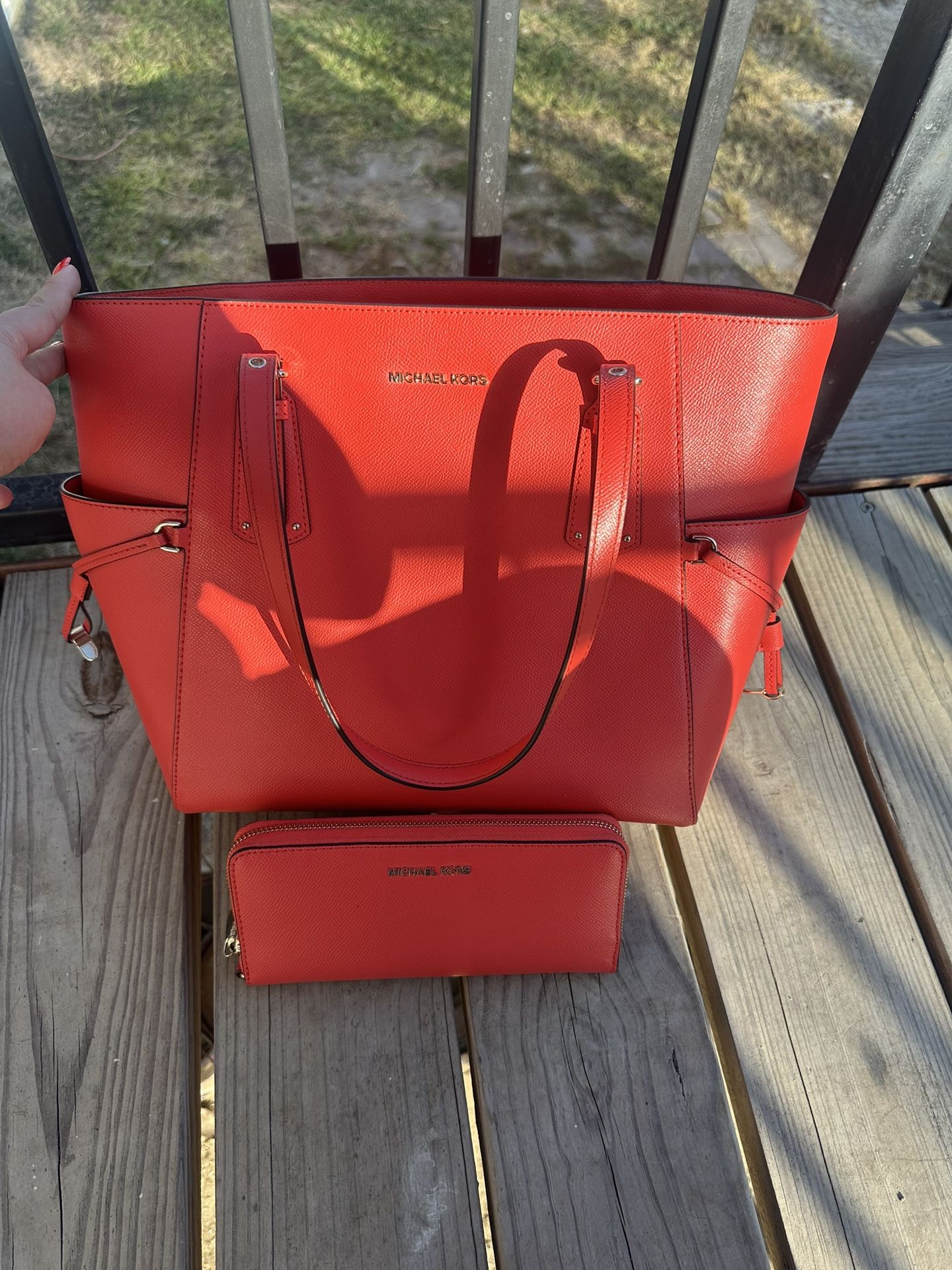 Michael Kors Matching Pure With Wallet