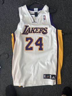 Vintage Kobe Bryant Adidas size 44
