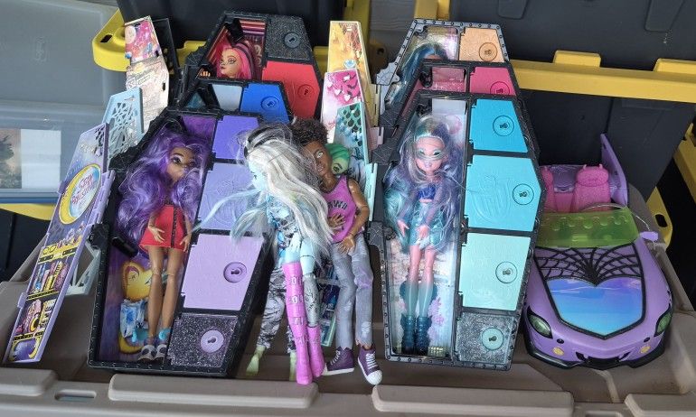 Big Moster High Doll Lot