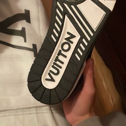 Louis Vuitton Shoes Size 10.5