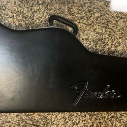Fender 2000s Electric Guitar Molded Hardshell Case Stratocaster Telecaster