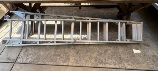 8Ft Aluminum Ladder