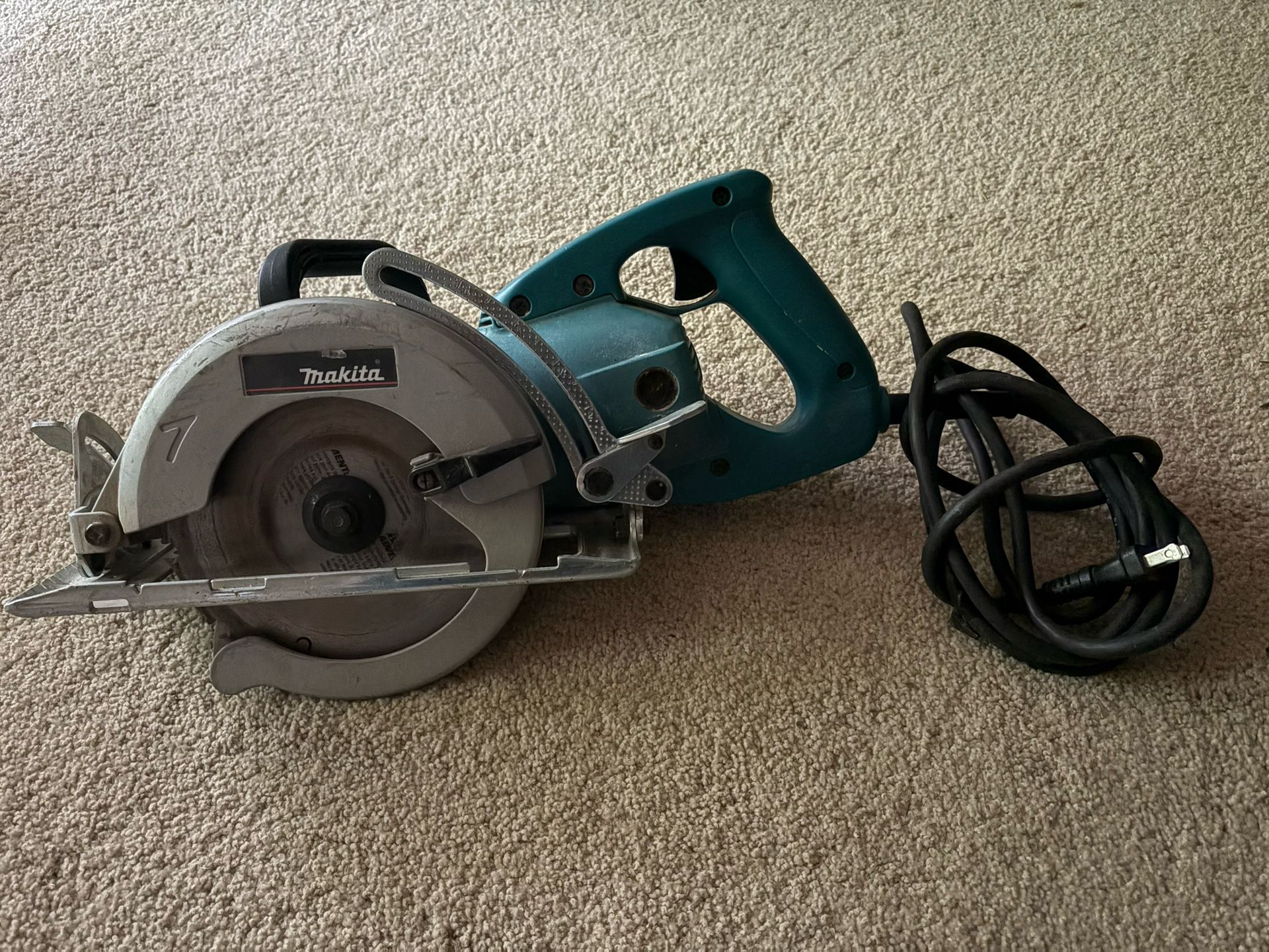 Makita 7-1/4” Hyoid Worm Drive Skilsaw
