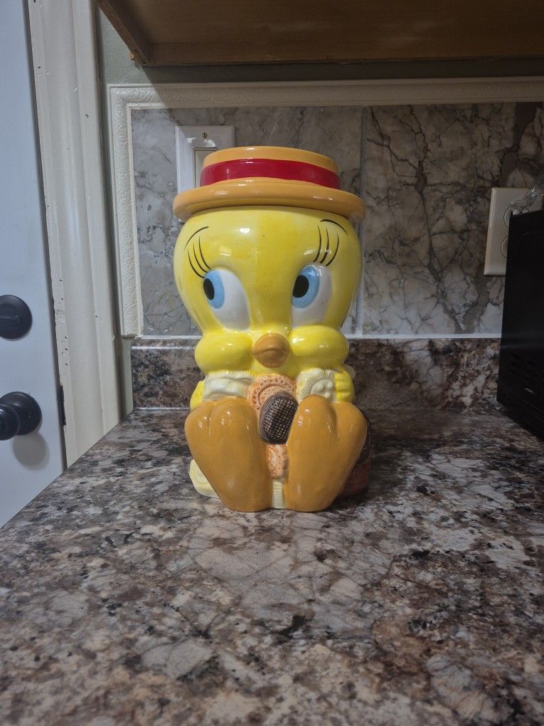 Vintage Tweety Bird Cookie Jar 