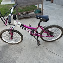 Girls bike - 20” Wheels 