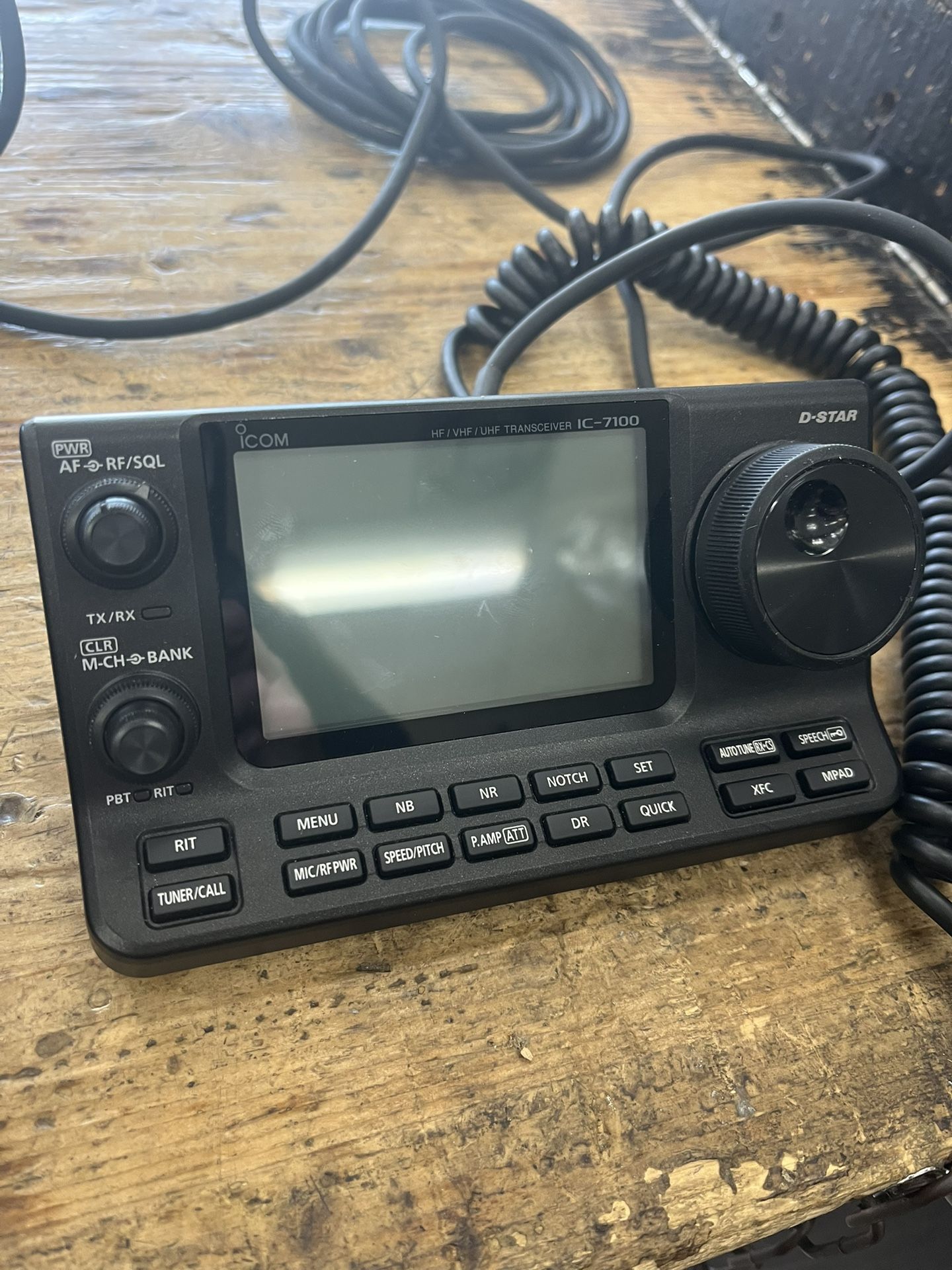 Icom IC-7100 Transceiver
