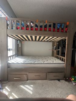 Bunk bed