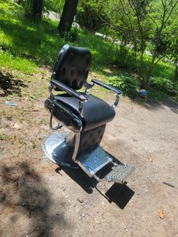 Barber chair