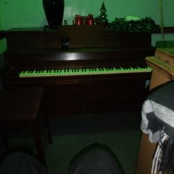 Janssen Piano 