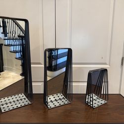 Decorative mirror shelf set