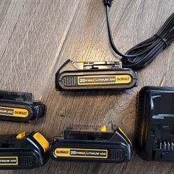 DEWALT ( 4) 20-Volt Batteries 1.3Ah, And Charger
